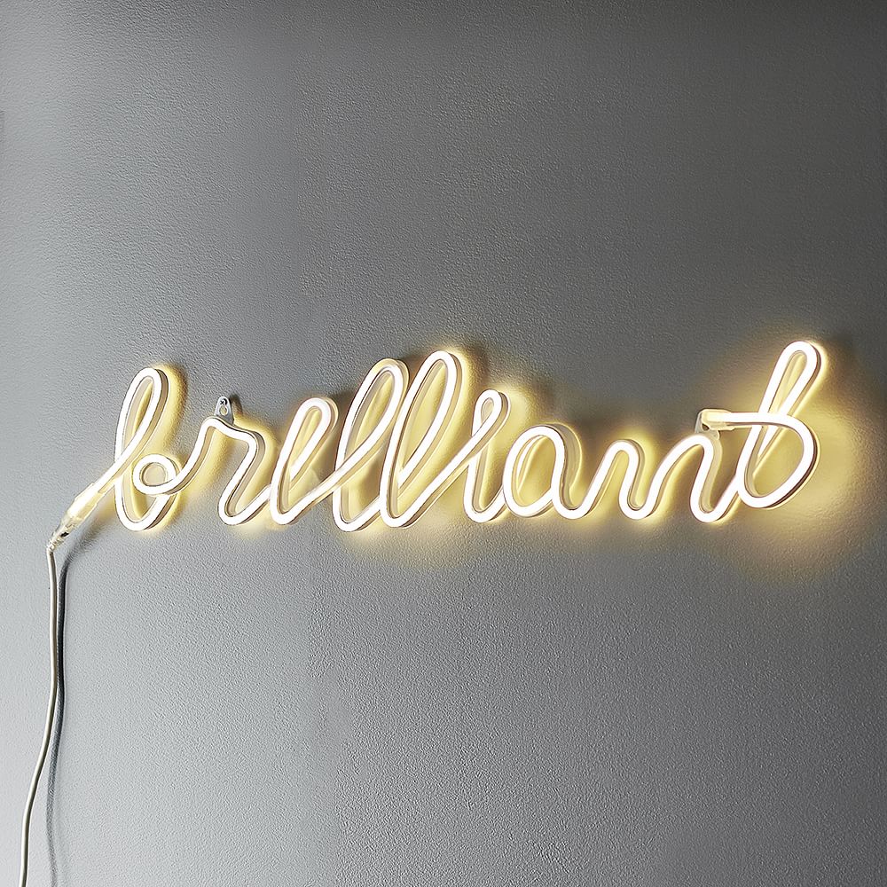 pbteen_brillian-neon-wall-light_249