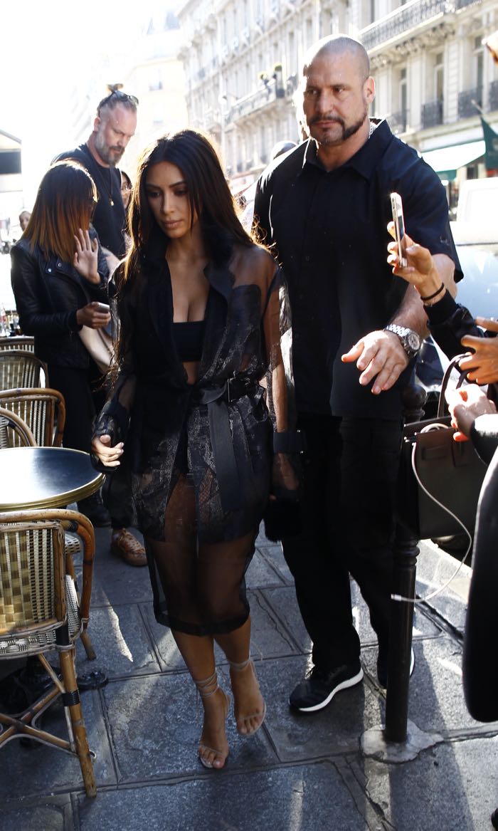 Kim Kardashian out and about in Paris Featuring: Kim Kardashian, Pascal Duvier Where: Paris, France When: 28 Sep 2016 Credit: WENN.com **Not available for publication in France**