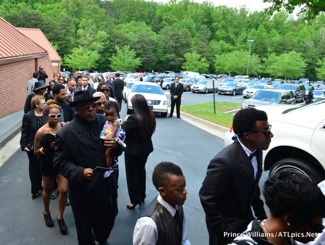 More Pics From Chris Kelly Of Kris Kross’ Funeral [PHOTOS] | The Latest