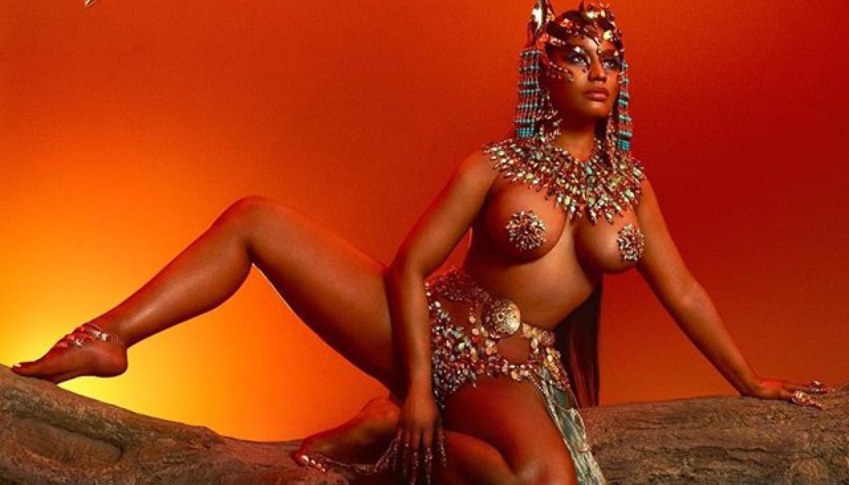 Nicki Minaj Queen artwork