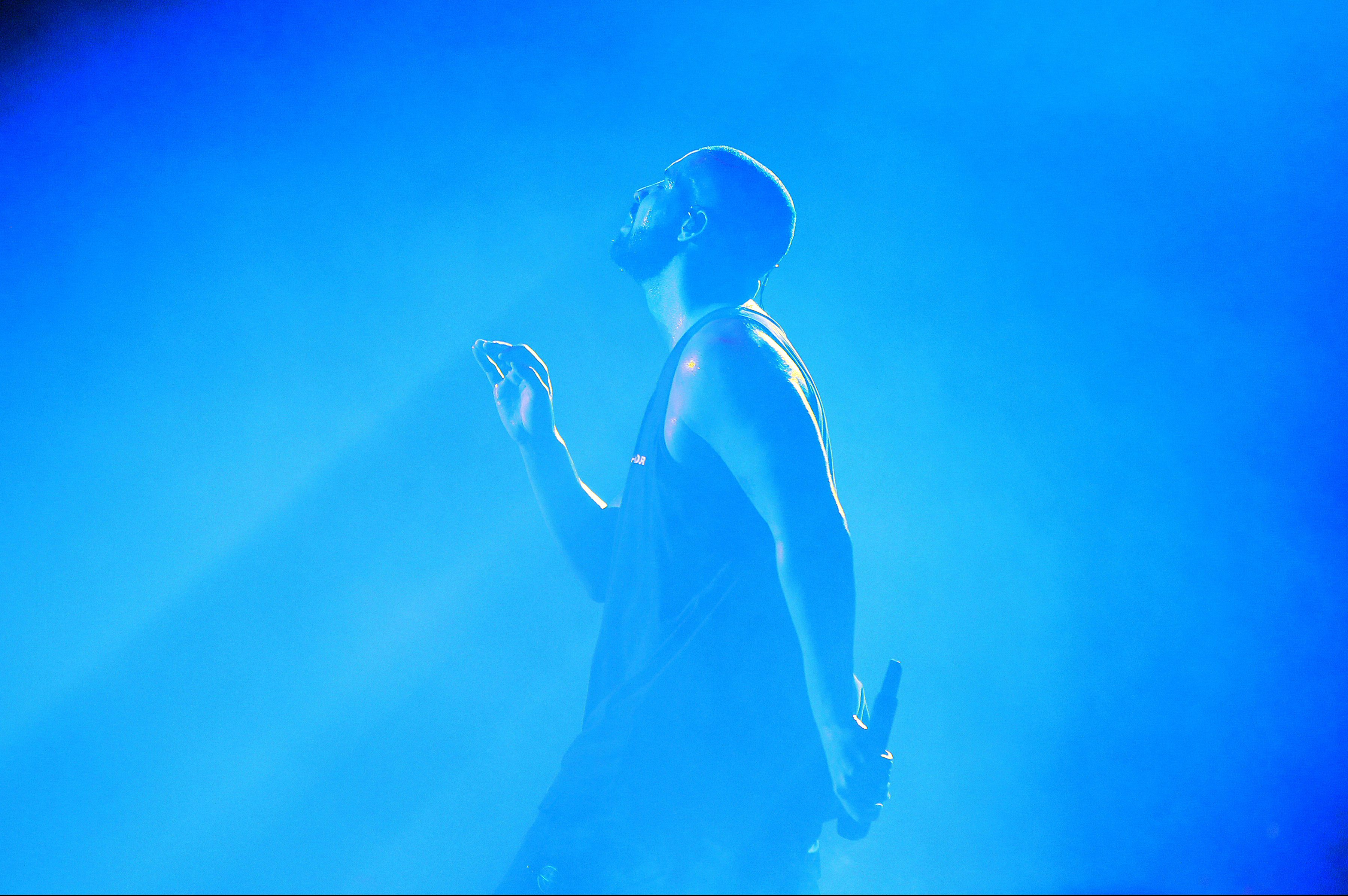 Drake performing at O2 Arena in London