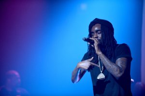 Wale performing at the 'SIMPLE Mobile Simply Nothing Tour'