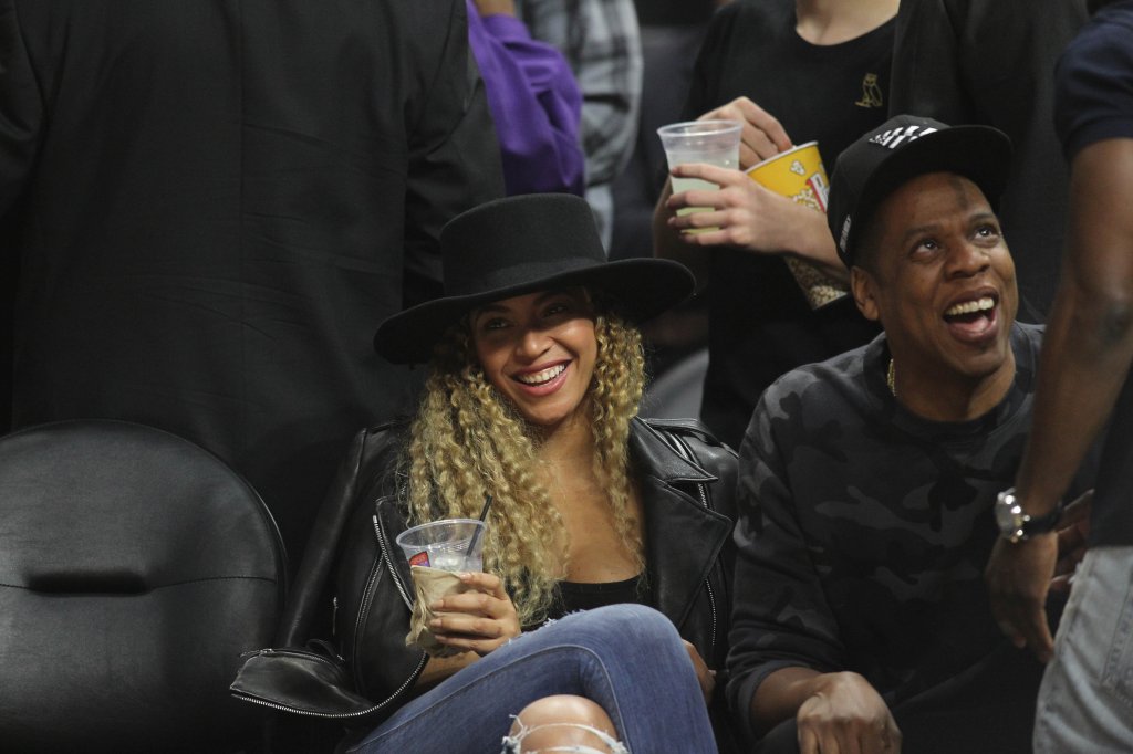 Celebrities at the Los Angeles Clippers game