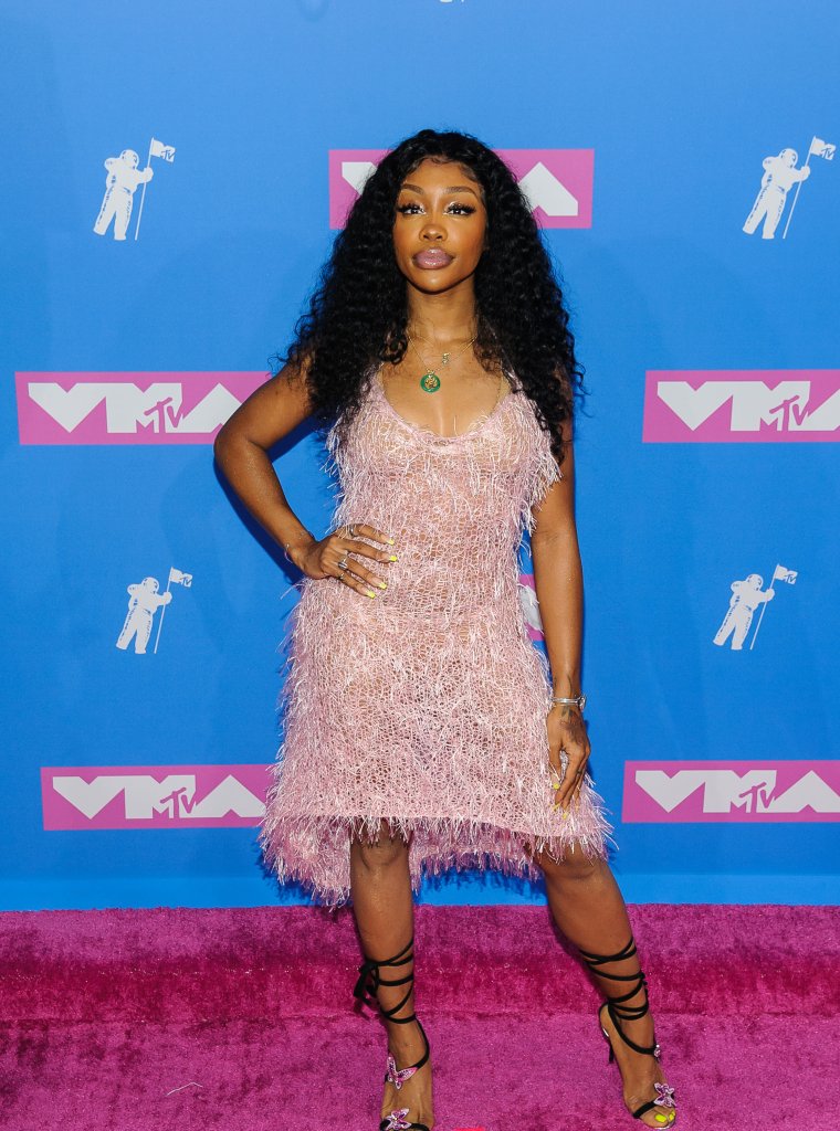 SZA was in the building.