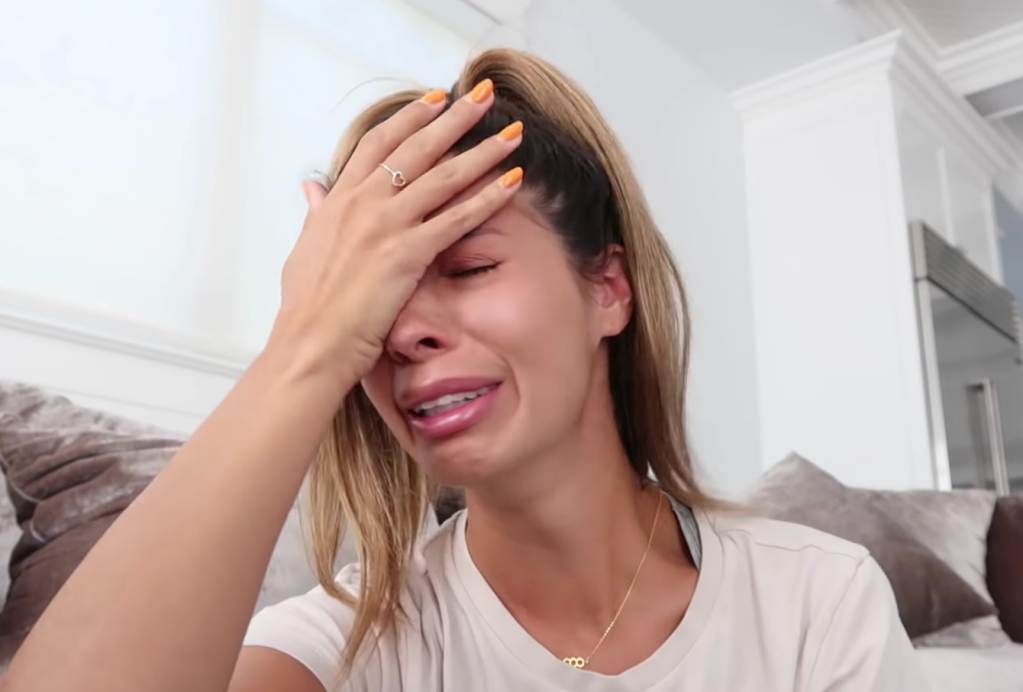 Racist Youtube Star Laura Lee Losing At Life, Dropped By Sponsors