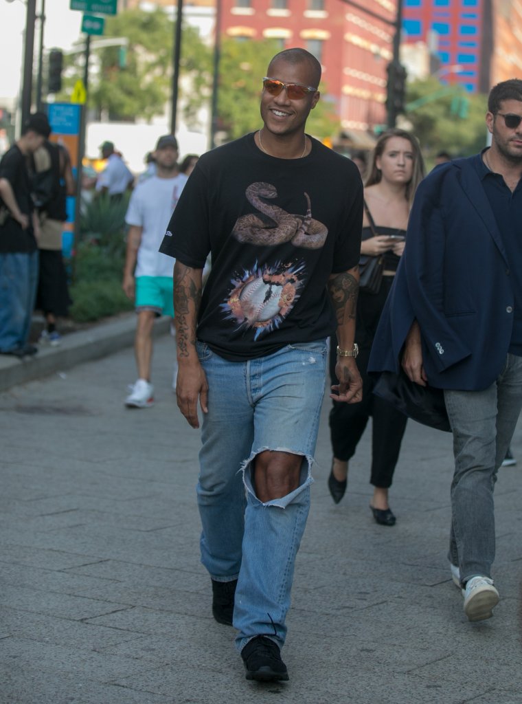 Street Style - New York Fashion Week September 2018 - Day 2