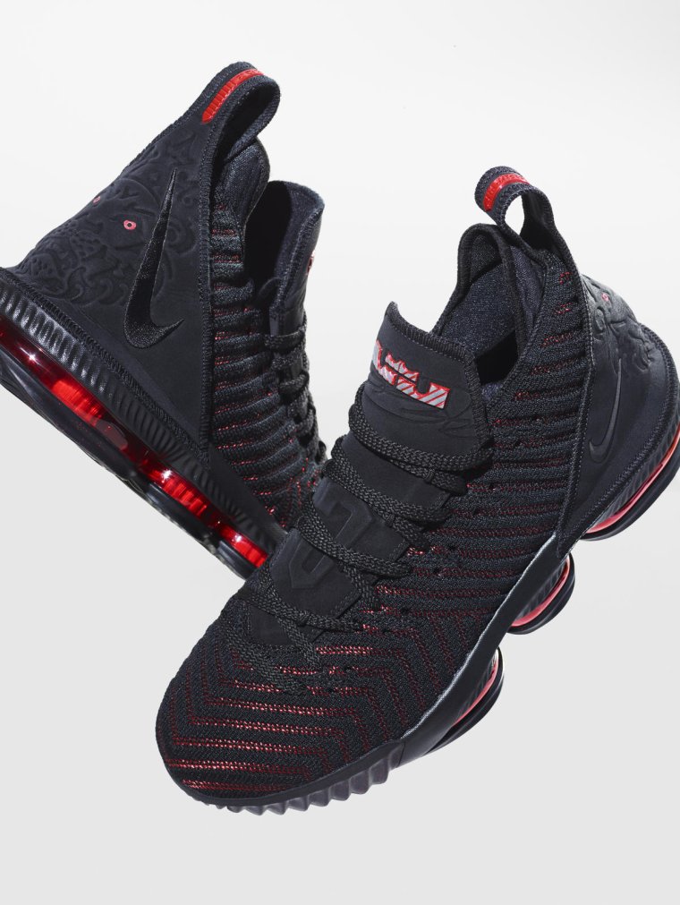Nike LeBron 16