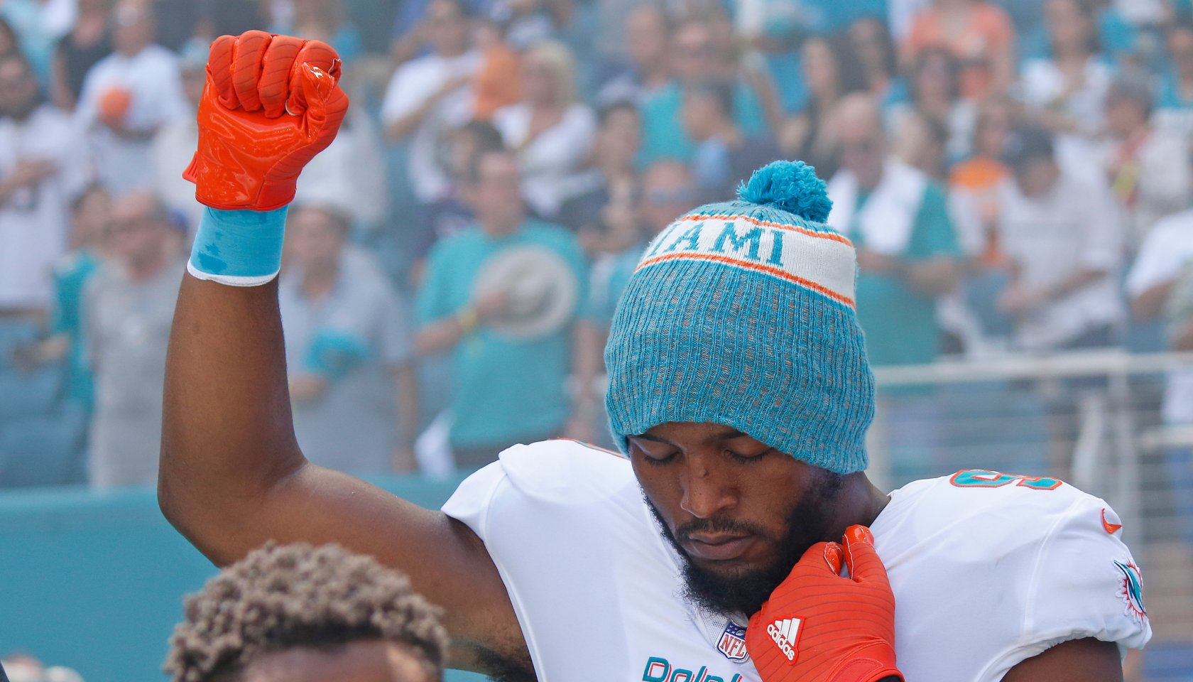 Tennessee Titans v Miami Dolphins