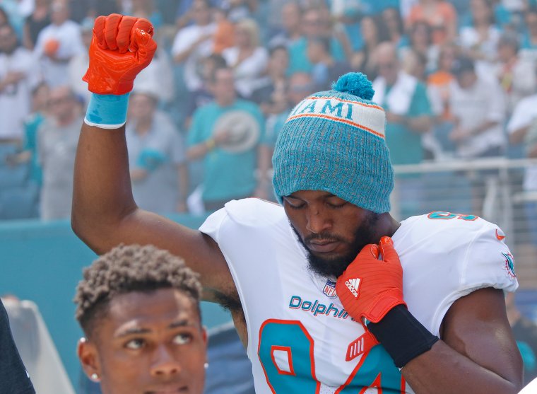 Tennessee Titans v Miami Dolphins