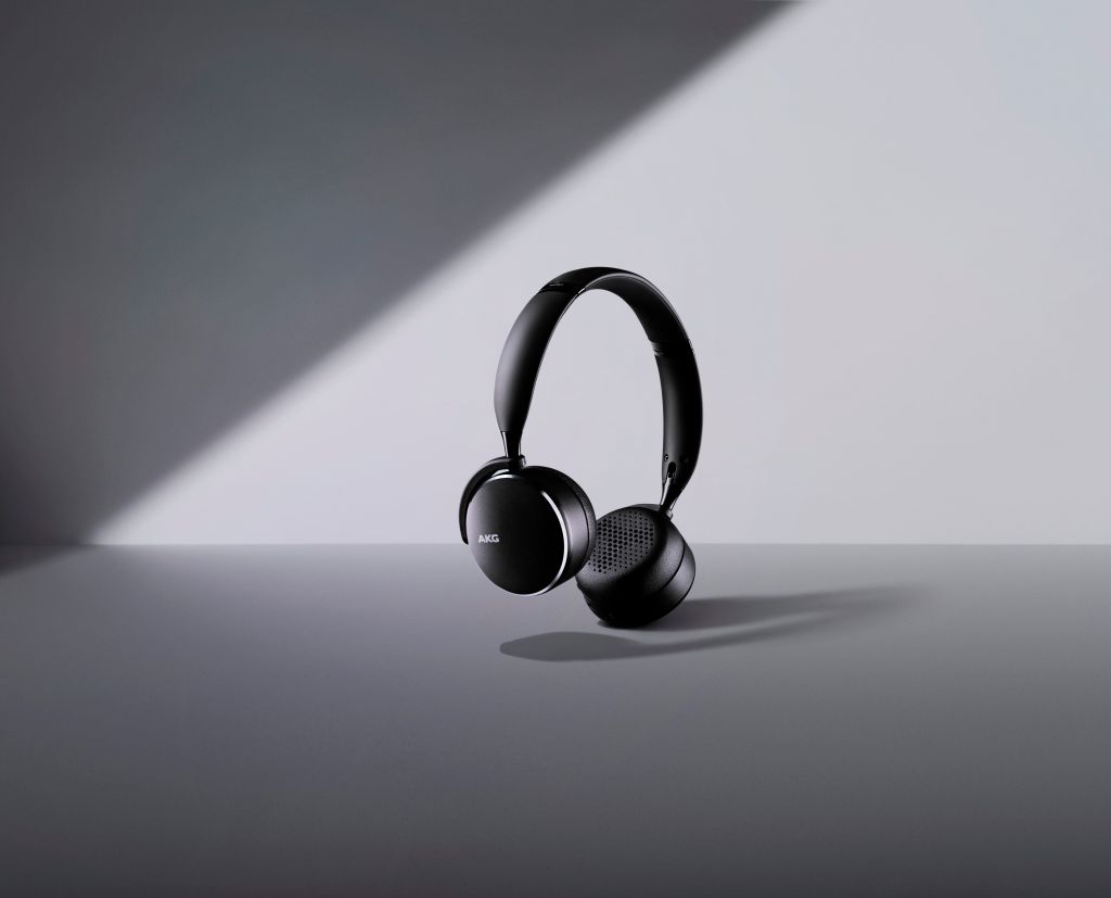 Samsung & Audio Legend AKG Unveil New Premium Wireless Headphones