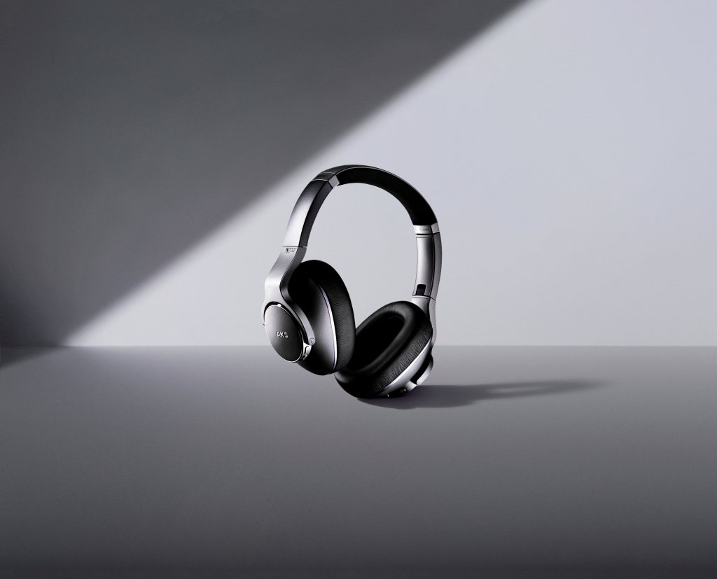 Samsung & Audio Legend AKG Unveil New Premium Wireless Headphones