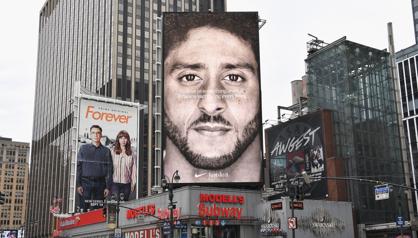 US-AMFOOT-NFL-MARKETING-NIKE-KAEPERNICK-POLITICS