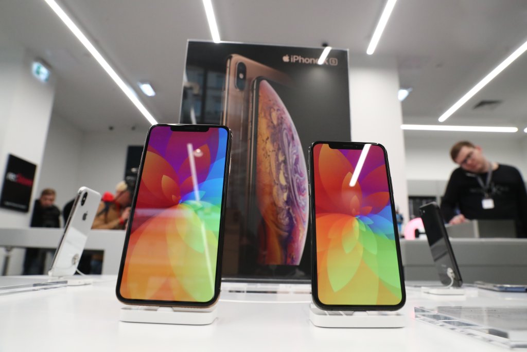 Apple's iPhone XS & iPhone XS Max Have A Serious Charging Issue