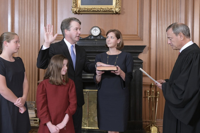 Brett Kavanaugh sworn in