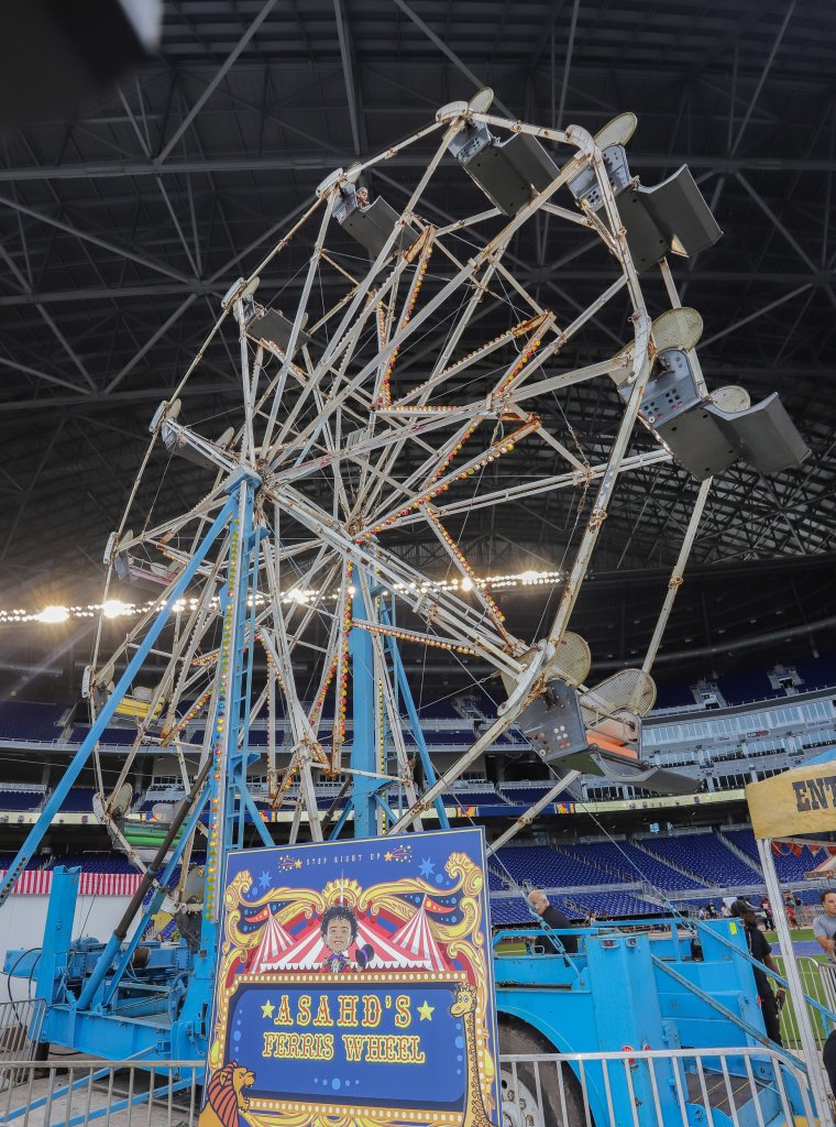 Asahd had a whole ferris wheel.
