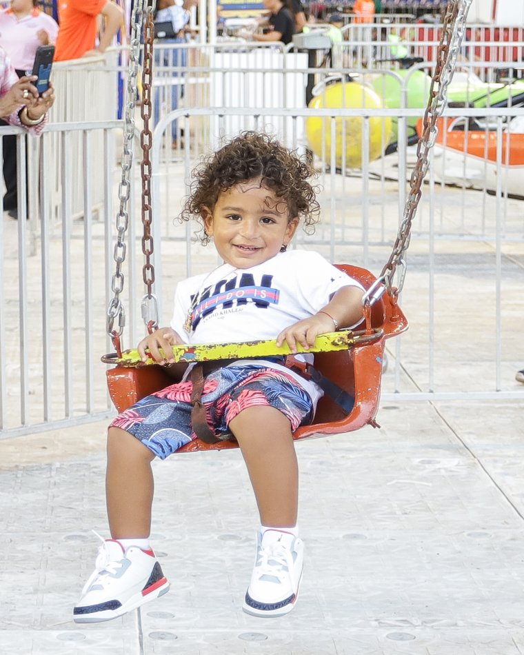 Look at that adorable smile.