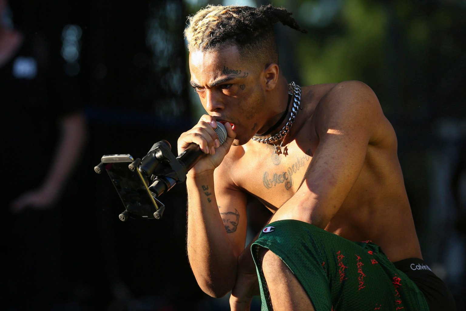 Xxxtentacion Confesses To Beating His Ex Girlfriend The Latest Hip 