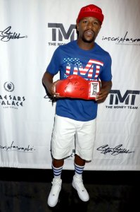 Floyd Mayweather Jr. at exclusive Las Vegas autograph signing session