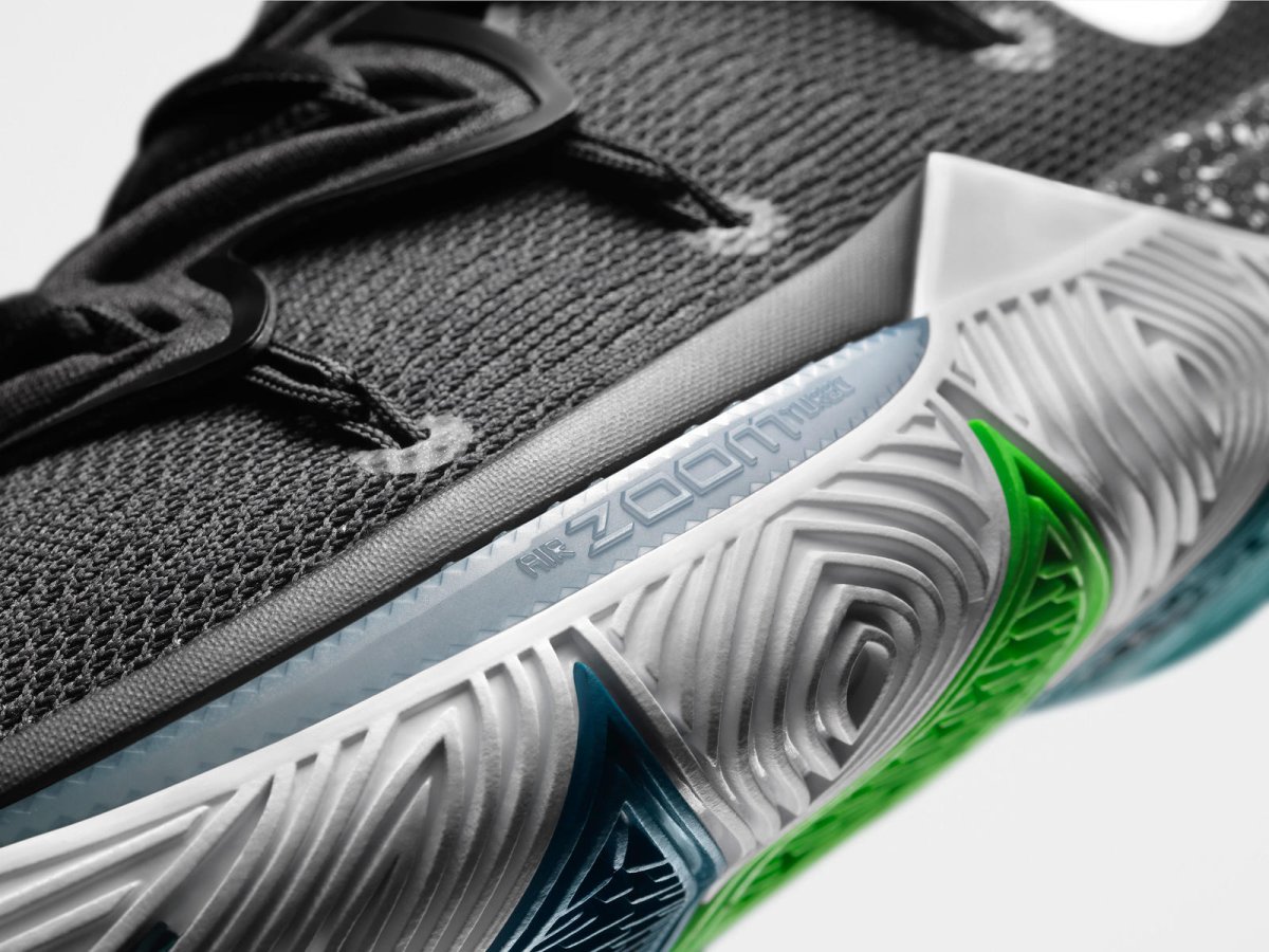 Nike KYRIE 5