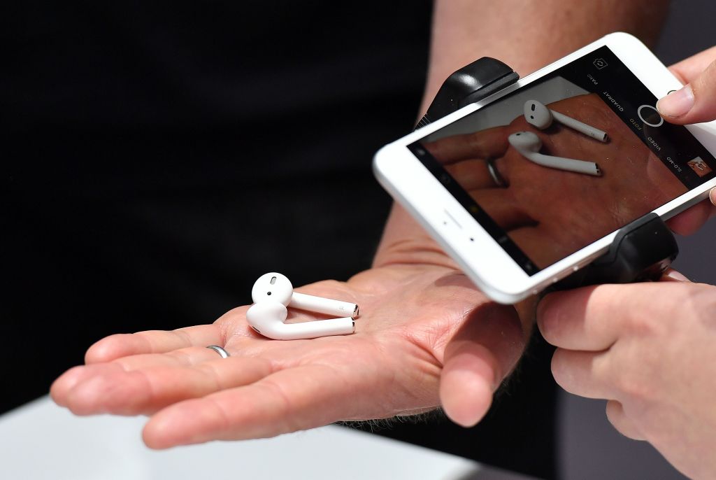 Apple AirPods 2 Reportedly Coming First Half of 2019