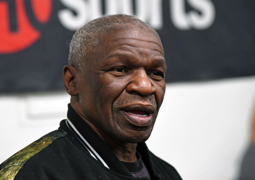 Floyd Mayweather Sr. Knocked Down In Boxing Training Session