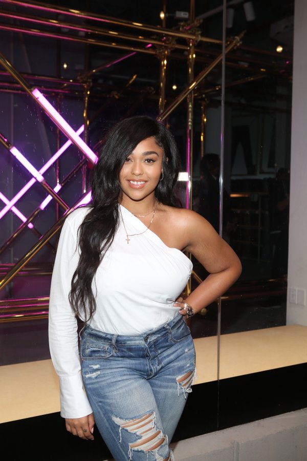 American Eagle celebrates 40 year anniversary
