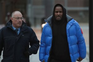 R. Kelly Appears In Court For Aggravated Sexual Abuse Charges