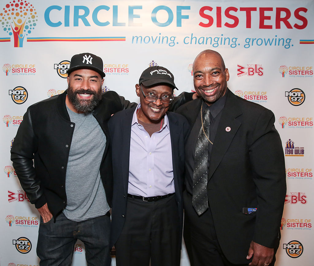 2016 Circle Of Sisters