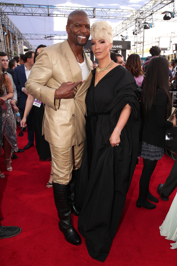 Not Terry Crews' best red carpet look.