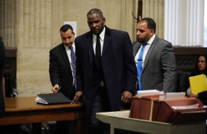 R. Kelly Returns To Court For Hearing On Sex Abuse Allegations