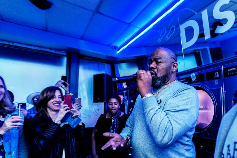 Fans were excited to see legend...