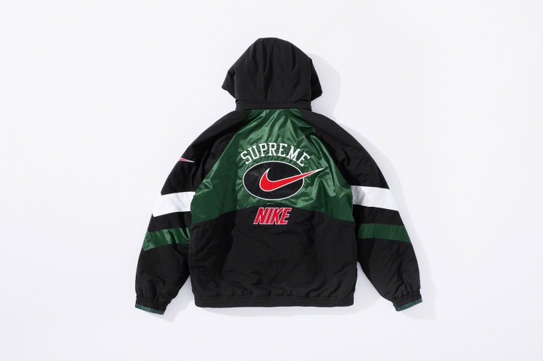 SUPREME X NIKE COLLECTION