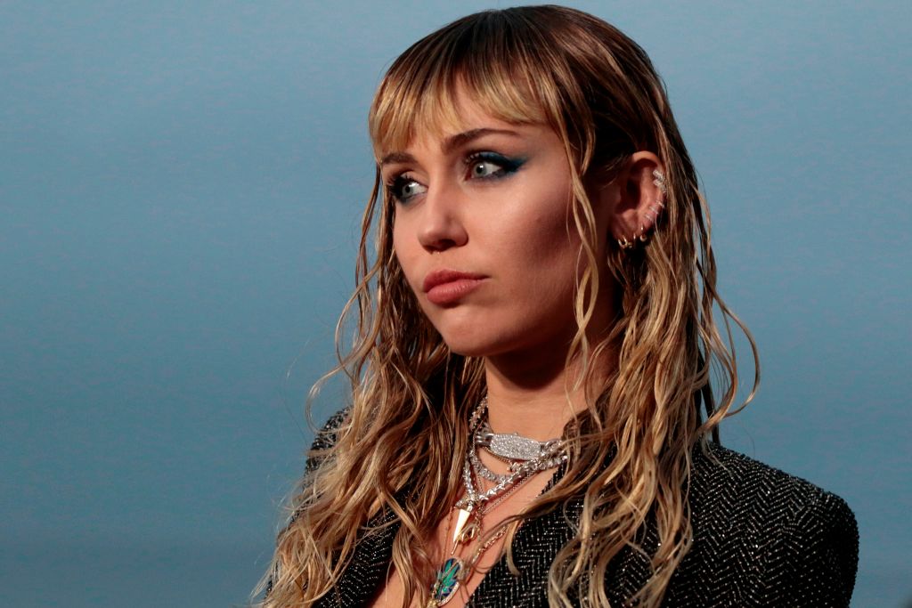 Twitter Mocks Miley Cyrus During Her Dad's BET Awards Performance