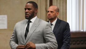 Judge grants protective order on evidence in federal charges against R. Kelly