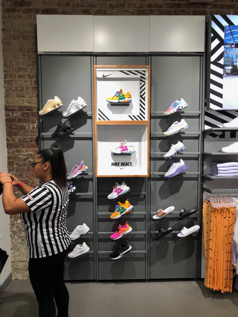 Nike To Pull Its Product From Foot Locker Other Major