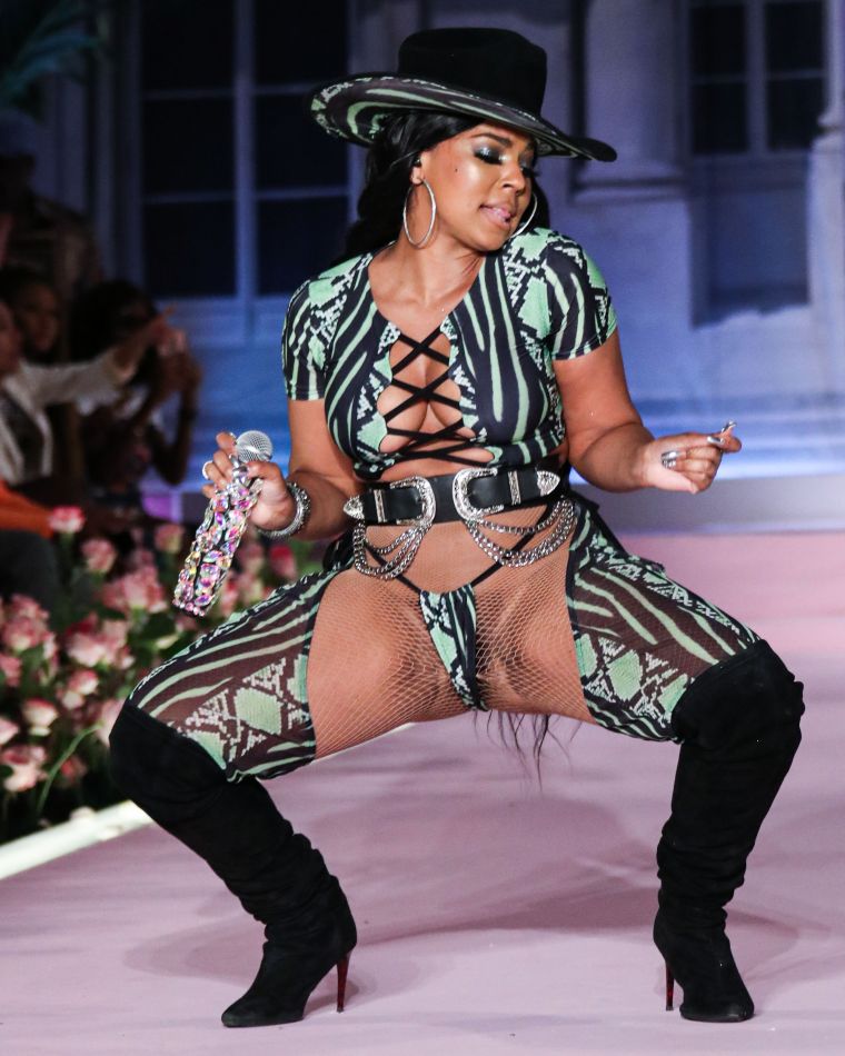 Ashanti x Pretty Little Things