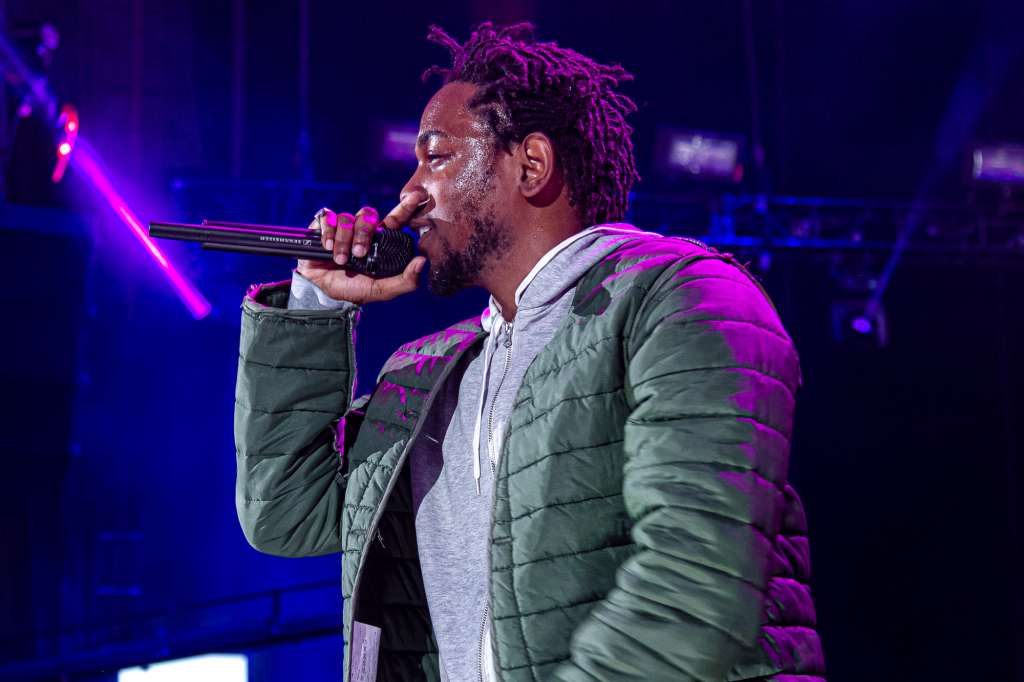 Kendrick Lamar Hilariously Shuts Down Rumors of Him Leaving TDE 
