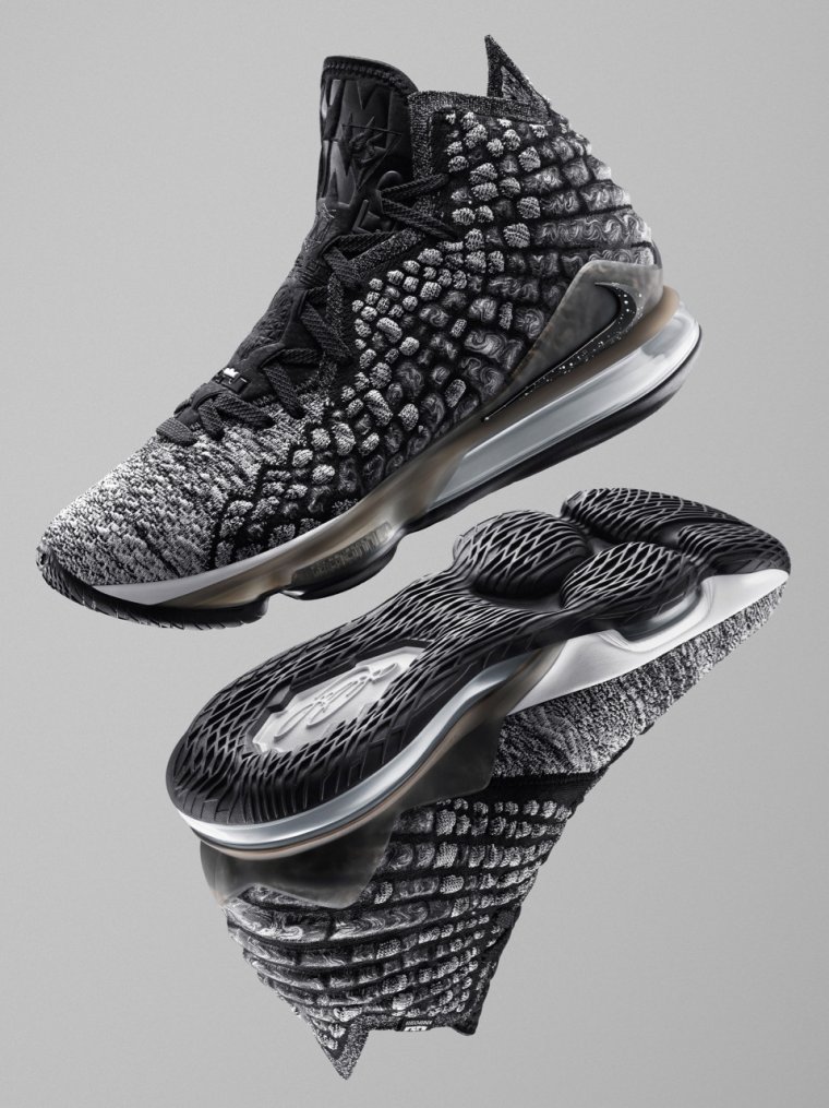 LeBron James - Nike LEBRON XVII