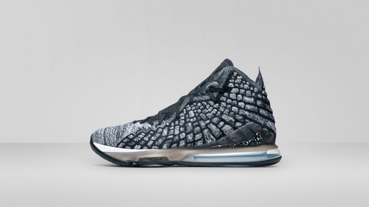 LeBron James - Nike LEBRON XVII