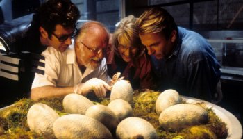 Laura Dern And Sam Neill In 'Jurassic Park'