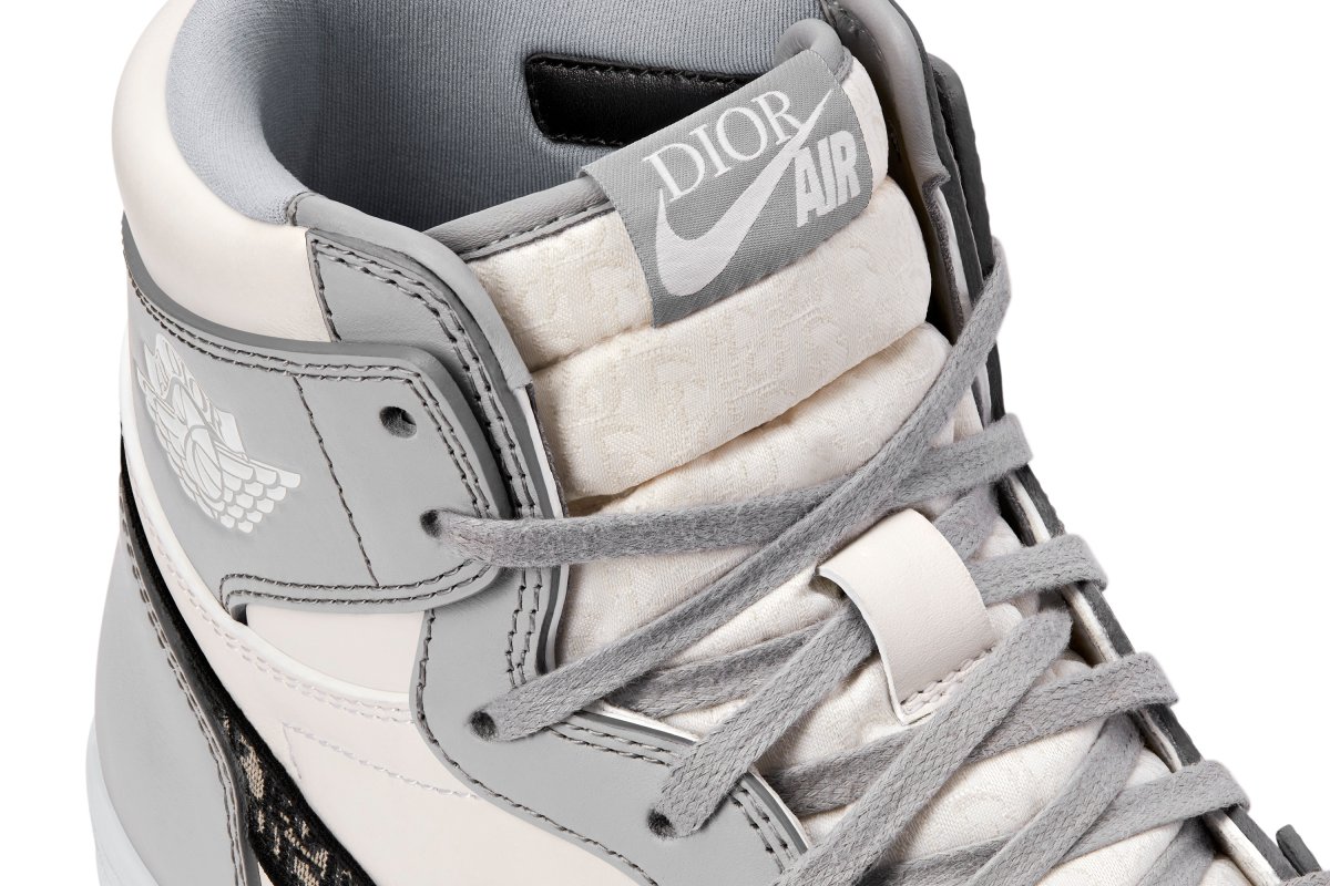 Air Jordan I High OG Dior