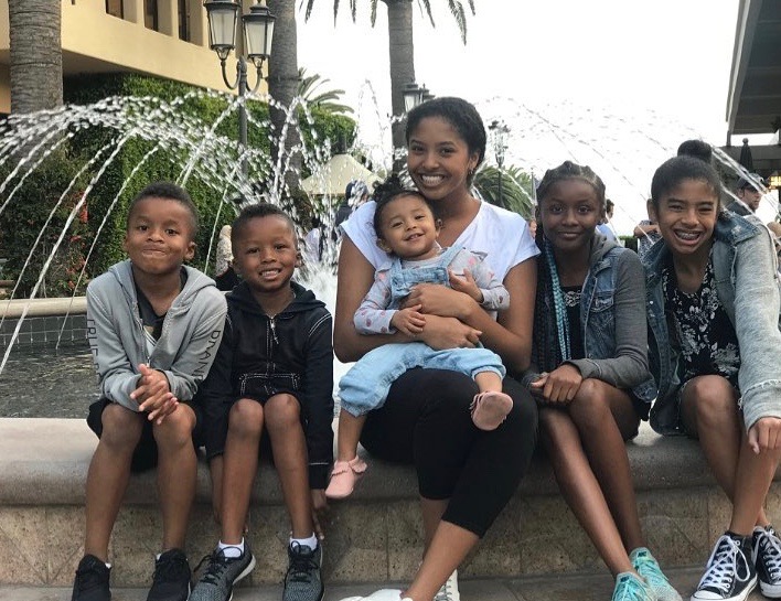 Kobe Bryant, Sharia Washington, Shaya Tabb