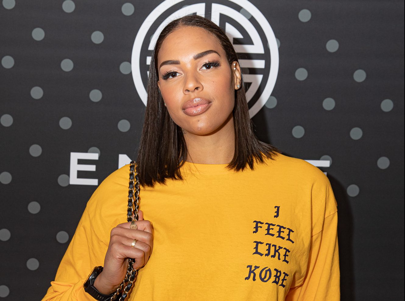 Sun's Head Coach Suspended & Fined For Comments About Liz Cambage's Weight