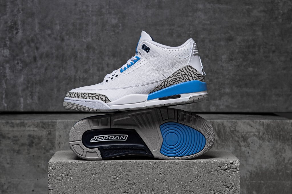 Air unc 3 Jordan 3 "UNC" Will Be Available At Champs Sports [Photos]
