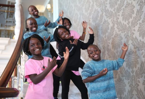 Ugandan orphans dance into hearts of Istanbulites