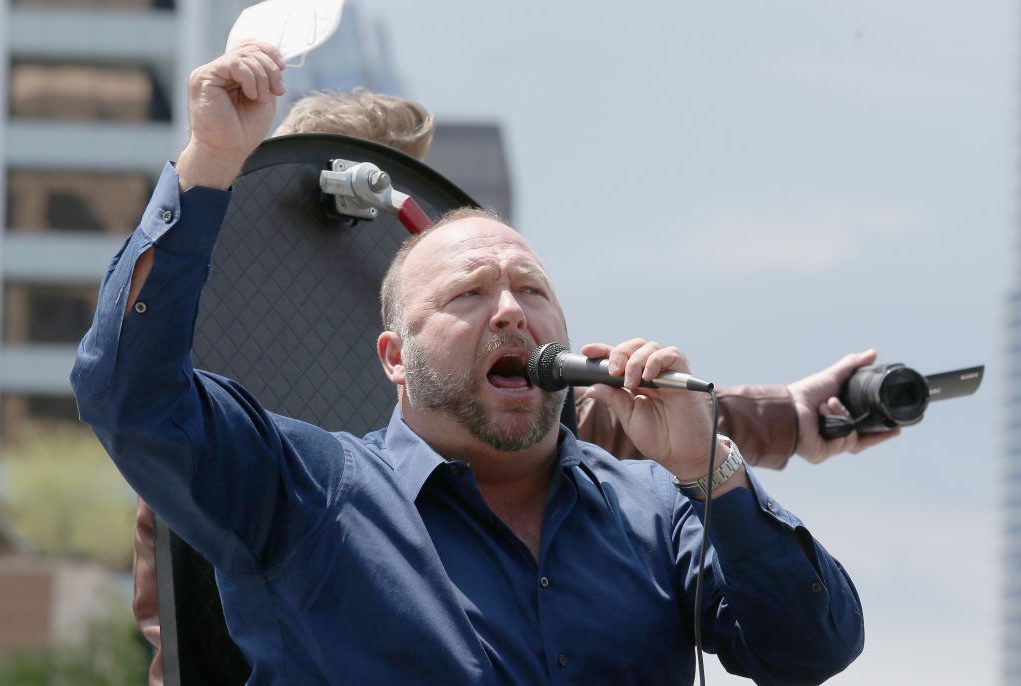 Far-Right Blowhard Alex Jones Says He Will Kill & Eat His Neigbors