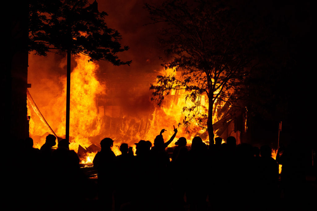 George Floyd Protestors Burn Down Minneapolis Precinct