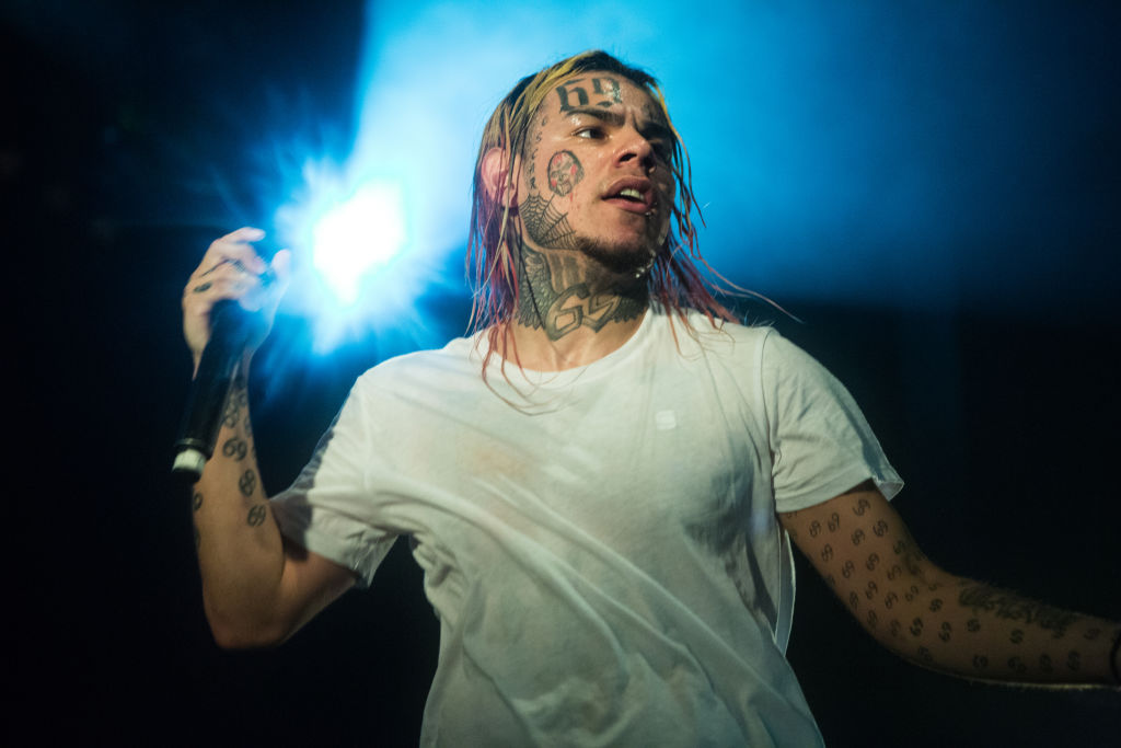 Tekashi 6ix9ine Calls Out Ebro & More For Not Supporting "Trollz"
