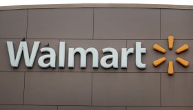 Walmart Quarterly Revenue Surges 8.6 Percent During COVID-19 Pandemic