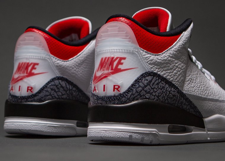 Air Jordan 3 SE Denim "Fire Red"